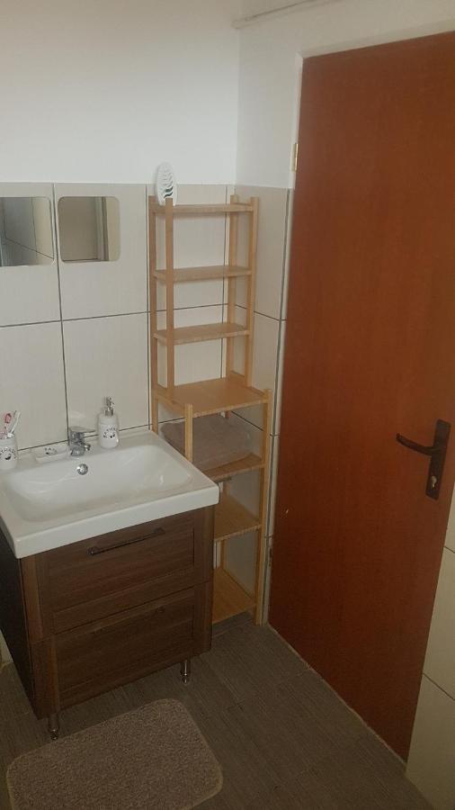 Cosy studio-apartament Oradea Exterior foto