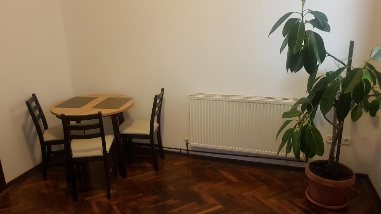 Cosy studio-apartament Oradea Exterior foto
